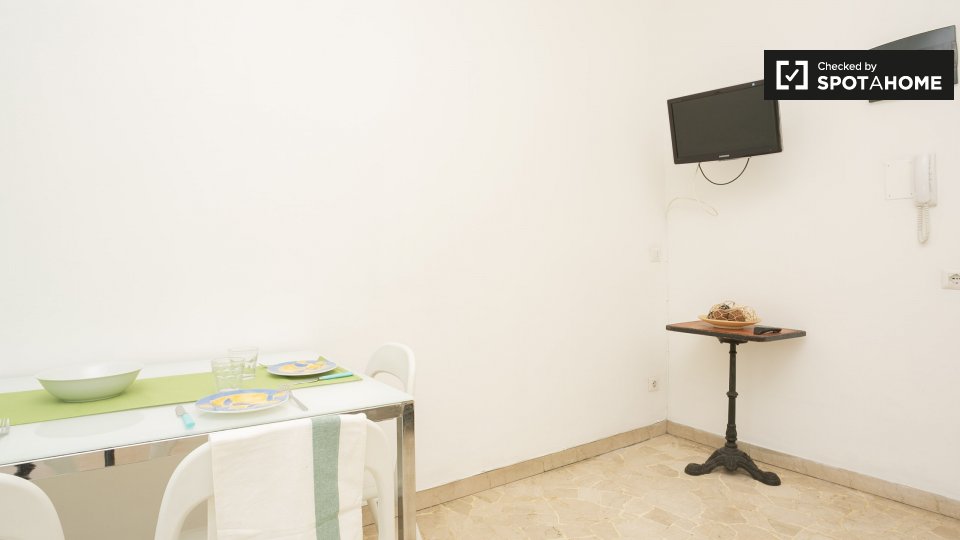 Immagine 9 di Camera condivisa in affitto  in Largo Isabella d'Aragona a Milano