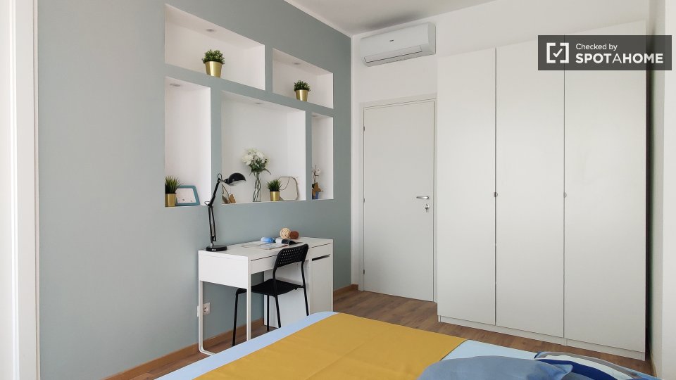 Immagine 2 di Camera condivisa in affitto  in Via Caduti Sul Lavoro a Sesto San Giovanni