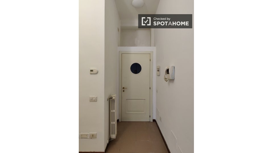 Immagine 12 di Camera condivisa in affitto  in Via Anton Giulio Barrili a Milano