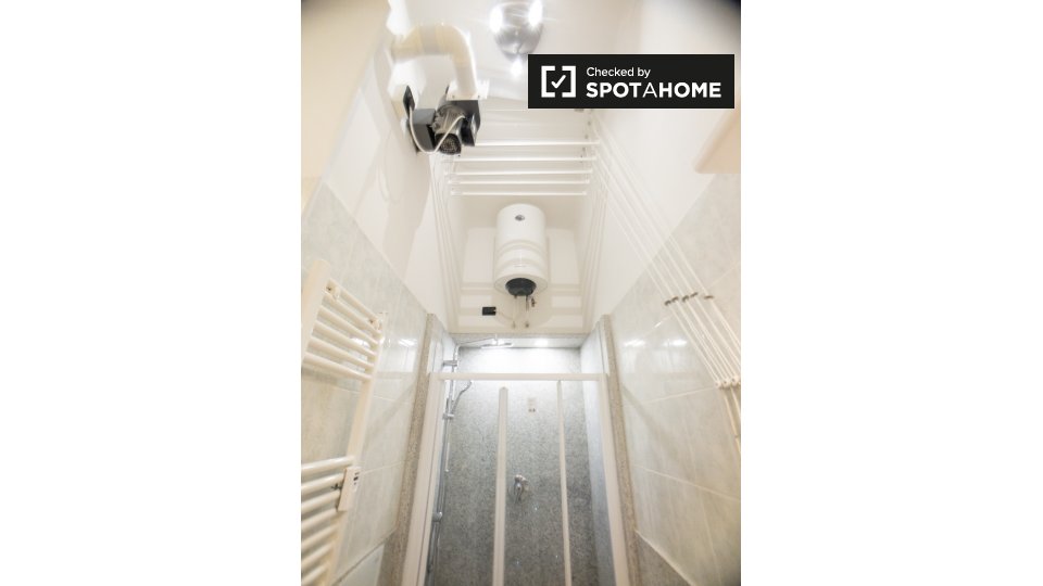 Immagine 10 di Appartamento in affitto  in Via Leopoldo Cicognara, 20129 Milano MI, Italy a Milano