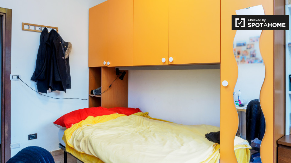 Immagine 16 di Camera condivisa in affitto  in Largo Caccia Dominioni a Milano