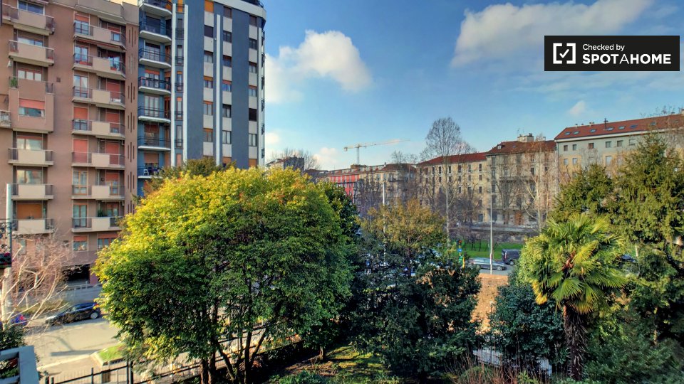 Immagine 16 di Camera condivisa in affitto  in Viale Bligny a Milano