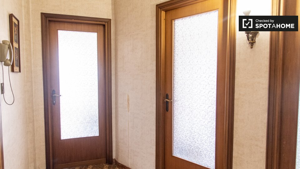 Immagine 15 di Camera condivisa in affitto  in Via Bartolomeo Colleoni a Roma