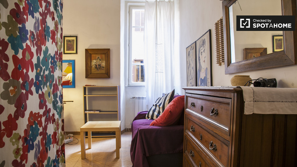 Immagine 4 di Ufficio in affitto  in Via del Boschetto a Roma