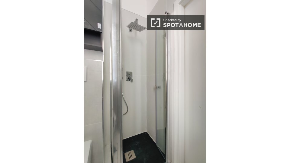 Immagine 14 di Camera condivisa in affitto  in Via Marco Ulpio Traiano a Milano