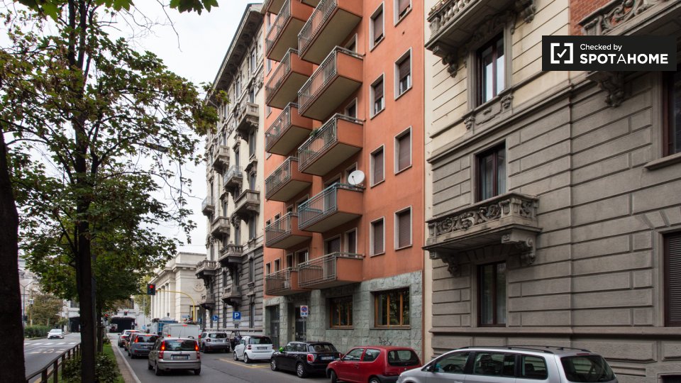 Immagine 13 di Ufficio in affitto  in Via Giovanni Battista Pergolesi a Milano