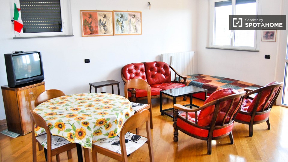 Immagine 1 di Appartamento in affitto  in via Sannio a Milano