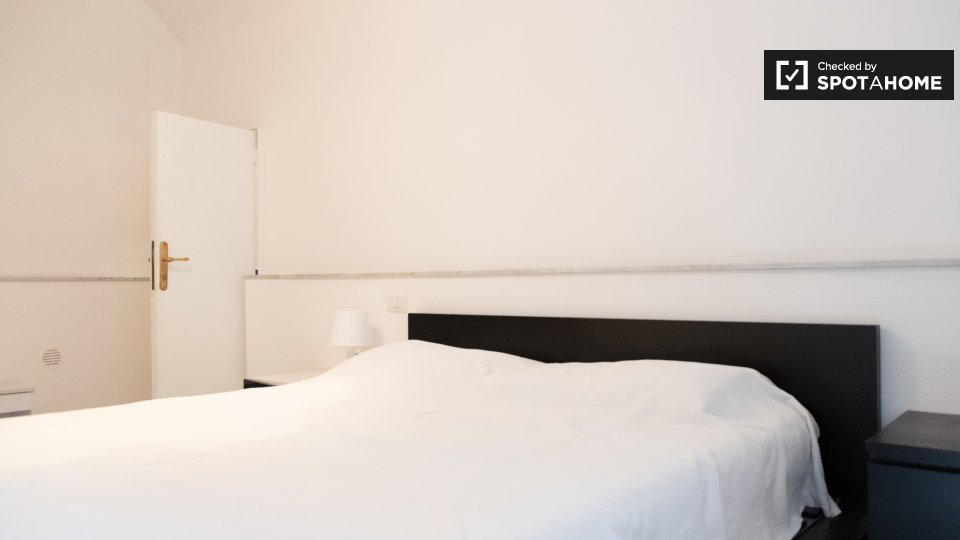 Immagine 2 di Appartamento in affitto  in Via dei Giovi a Roma