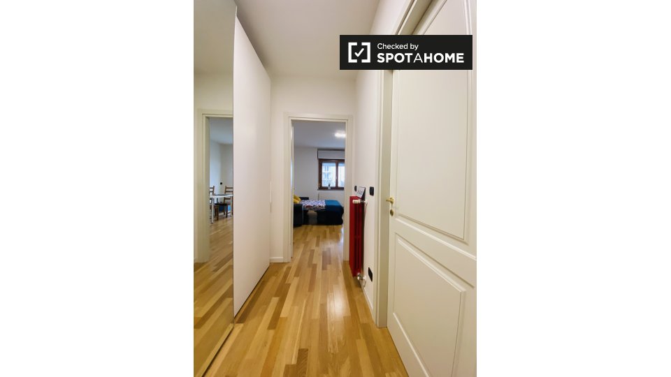 Immagine 2 di Ufficio in affitto  in Via Ugo Tognazzi a Milano