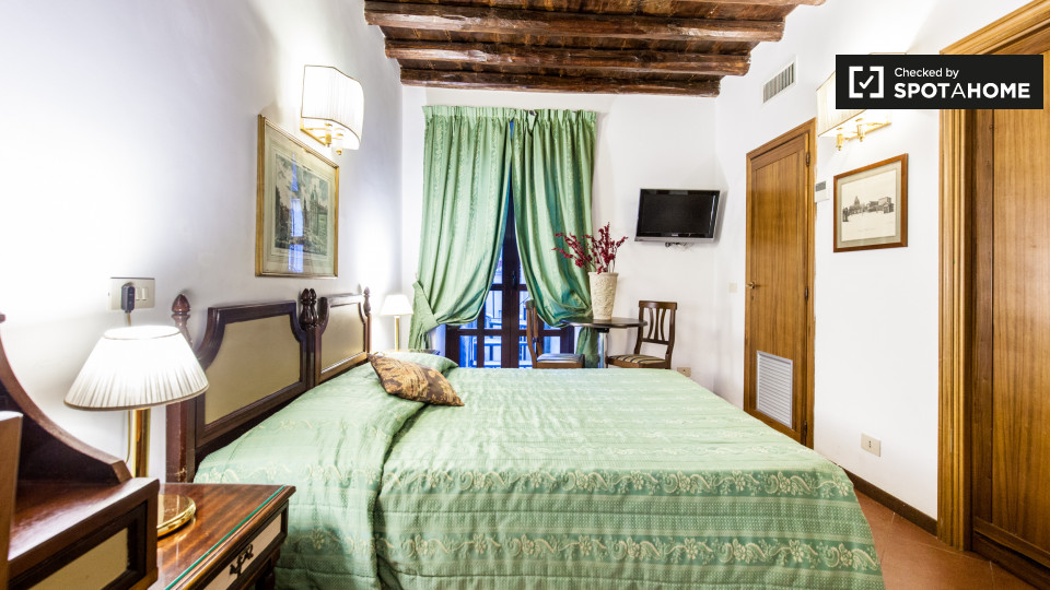 Immagine 3 di Ufficio in affitto  in Via Zucchelli a Roma