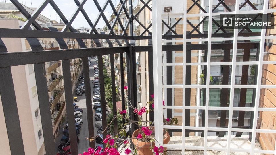 Immagine 11 di Appartamento in affitto  in Via Giovanni Filippo Ingrassia a Roma