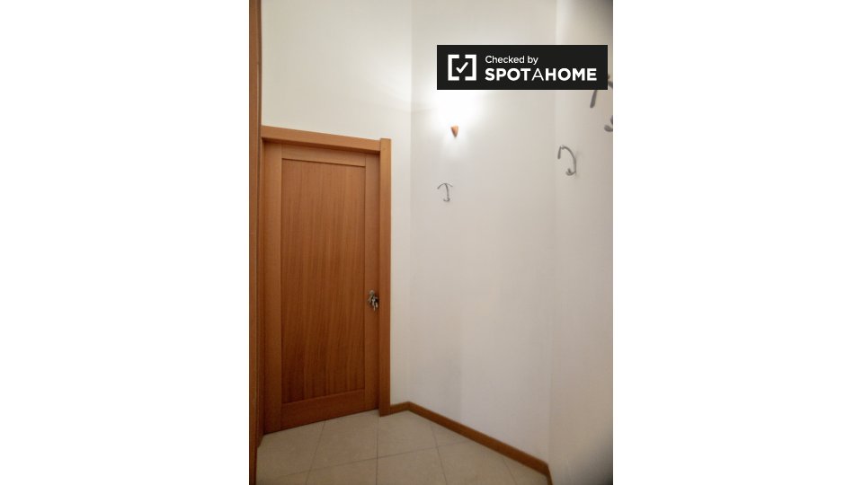 Immagine 14 di Appartamento in affitto  in Via Leopoldo Cicognara, 20129 Milano MI, Italy a Milano