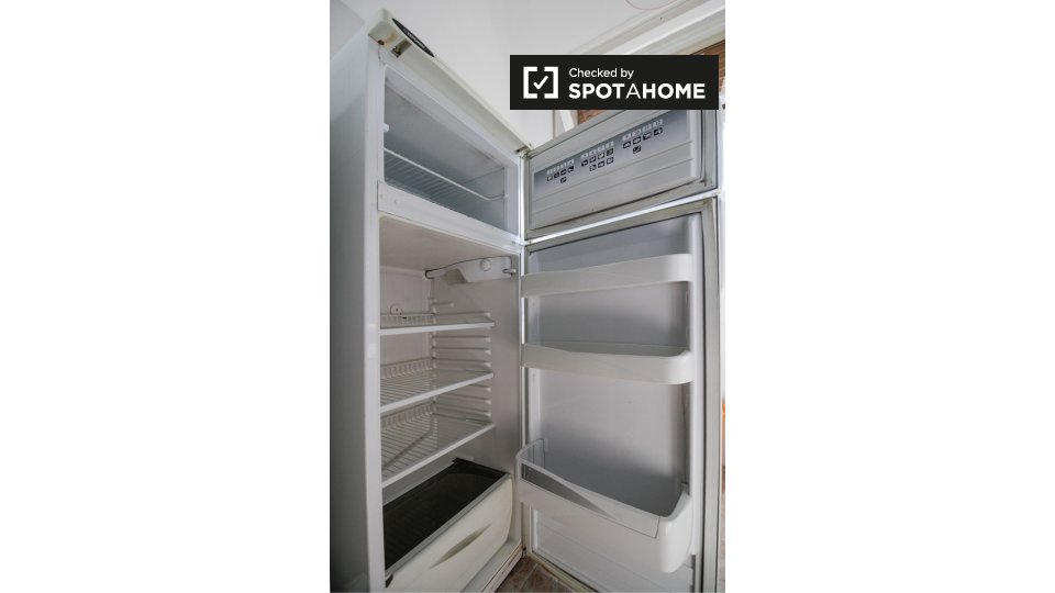 Immagine 13 di Camera condivisa in affitto  in Via Lima, 10137 Torino TO, Italy a Torino