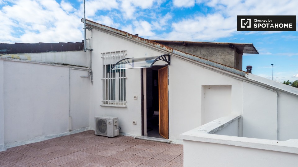 Immagine 10 di Ufficio in affitto  in Via della Chiesa Rossa a Milano