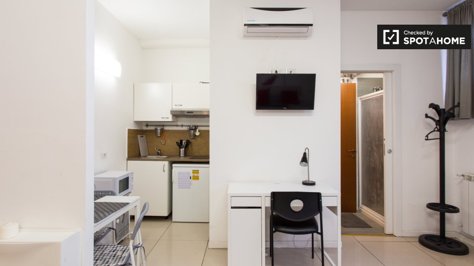 Immagine 2 di Ufficio in affitto  in Via Privata Carlo Montanari a Milano