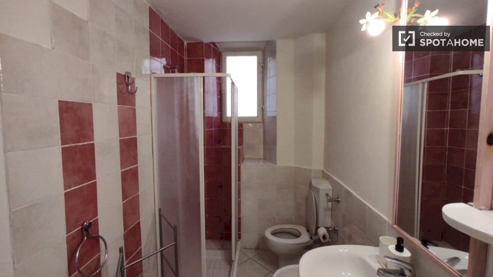 Immagine 12 di Camera condivisa in affitto  in Via Bronzino a Firenze