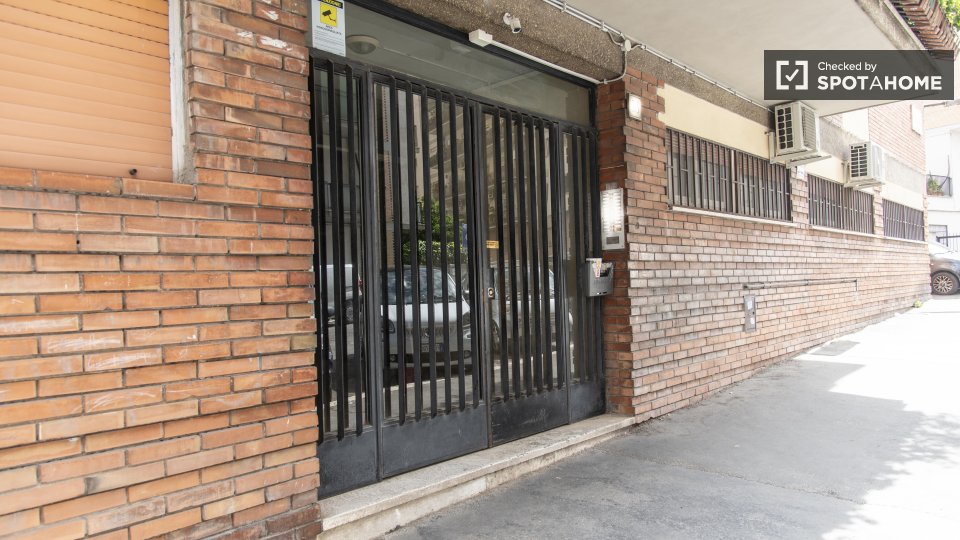 Immagine 18 di Appartamento in affitto  in Via Giovanni Filippo Ingrassia a Roma