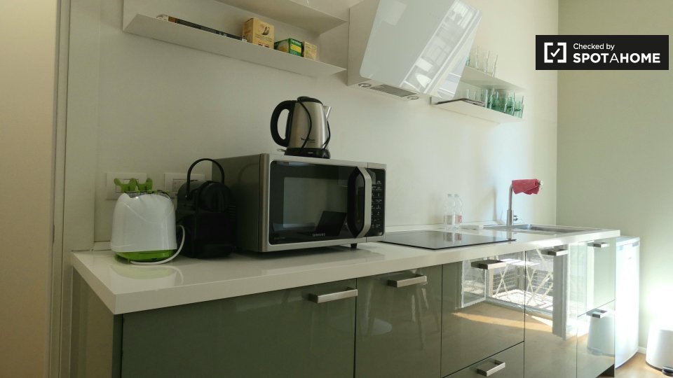 Immagine 9 di Appartamento in affitto  in Via Cenisio a Milano