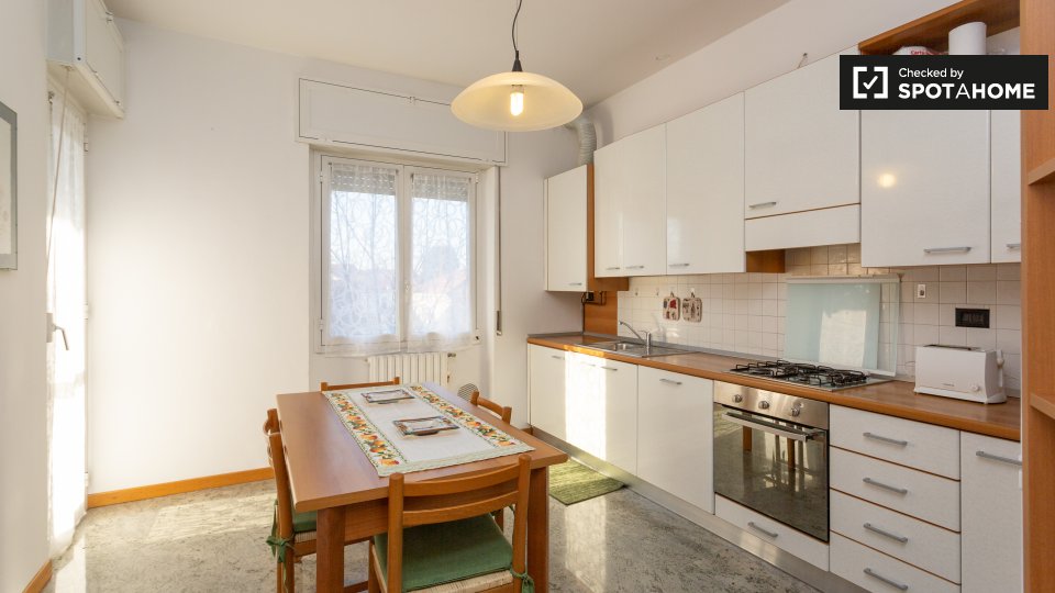 Immagine 15 di Camera condivisa in affitto  in Via Carlo Pisacane, 7, 20010 Pregnana Milanese MI, Italy a Bernate Ticino