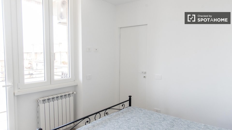 Immagine 9 di Appartamento in affitto  in Via Pietro Maffi a Roma