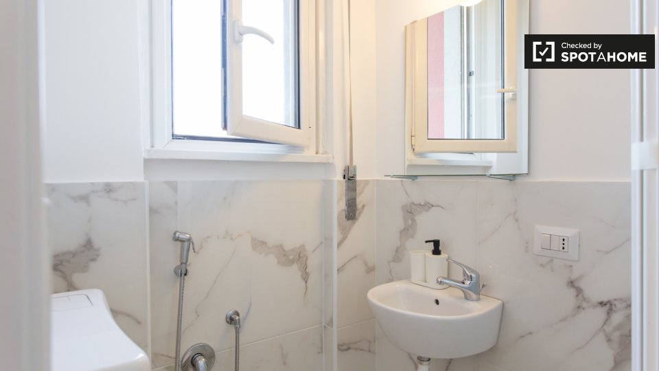 Immagine 7 di Ufficio in affitto  in Viale Gorizia a Milano