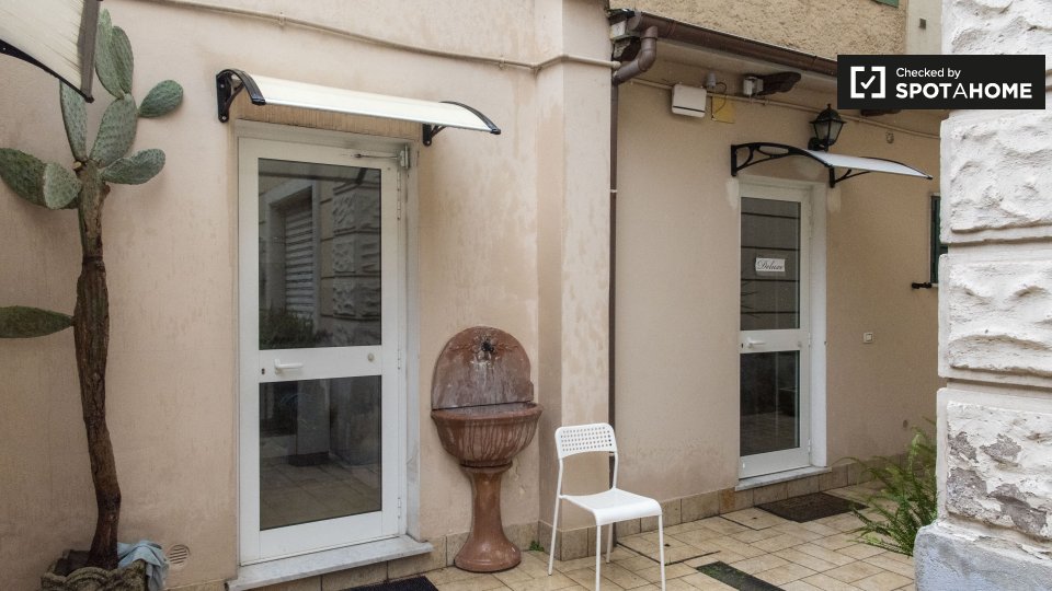 Immagine 13 di Ufficio in affitto  in Via Giuseppe Luigi Passalacqua a Roma