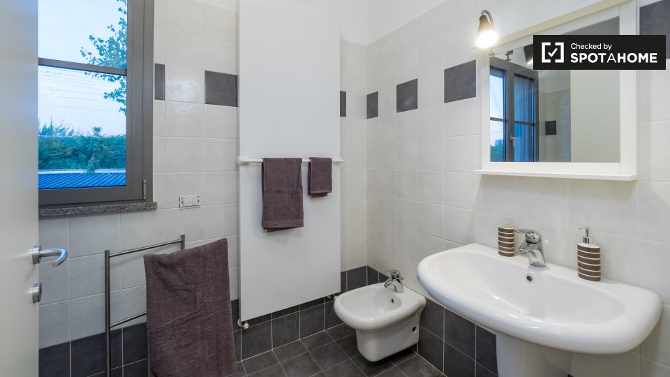 Immagine 13 di Ufficio in affitto  in Via Enrico Cosenz a Milano