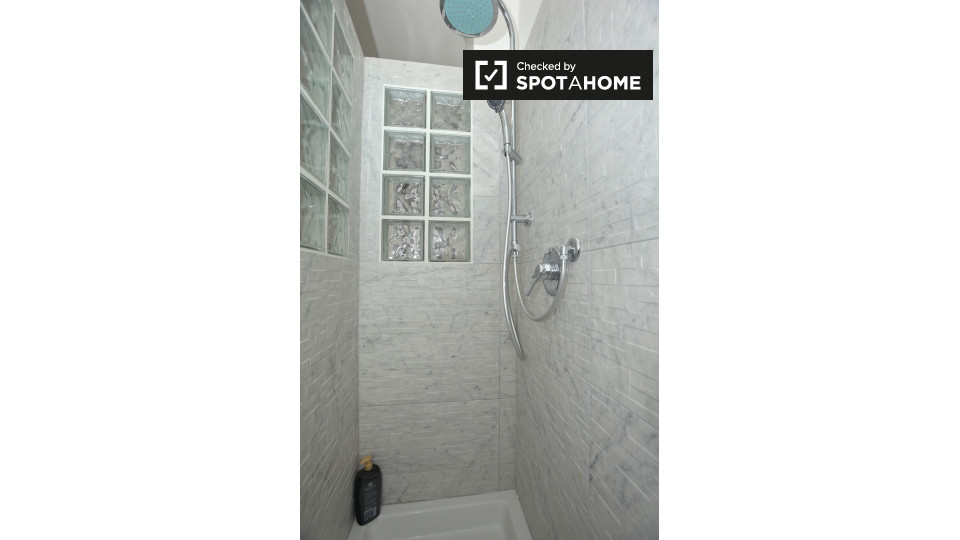 Immagine 7 di Appartamento in affitto  in Via Servigliano a Roma