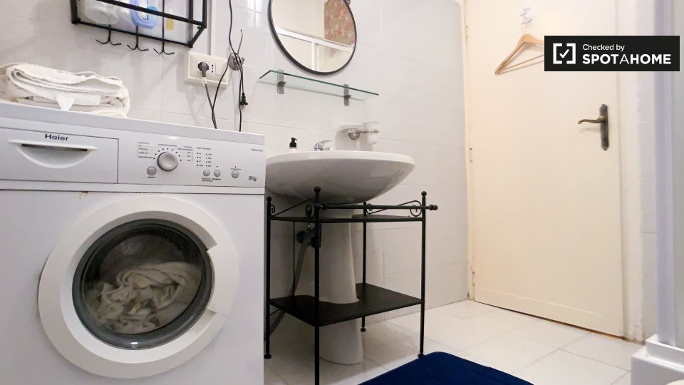 Immagine 17 di Appartamento in affitto  in Via Stefano de Stefani a Roma