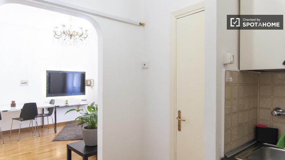 Immagine 12 di Appartamento in affitto  in Via Giovanni Antonelli a Roma