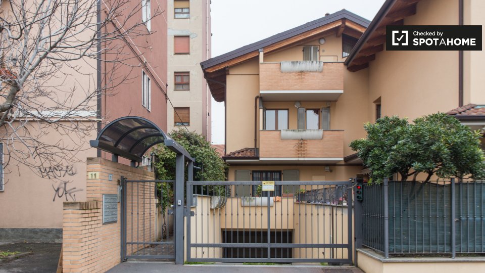 Immagine 19 di Ufficio in affitto  in Via Belluno a Cologno Monzese