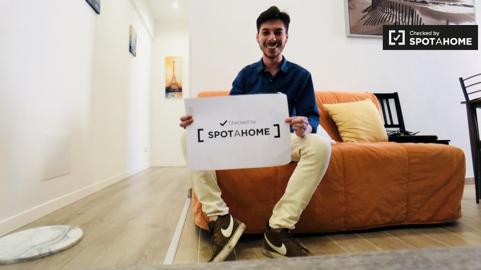 Immagine 12 di Camera condivisa in affitto  in Via Valdarno a Roma