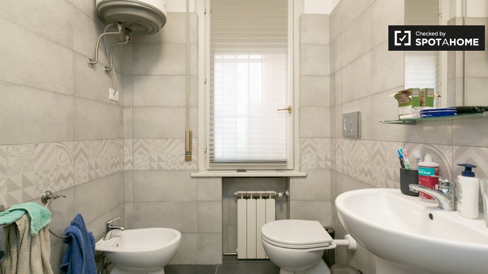 Immagine 7 di Camera condivisa in affitto  in Via Francesco Caracciolo, 20155 Milano MI, Italy a Milano