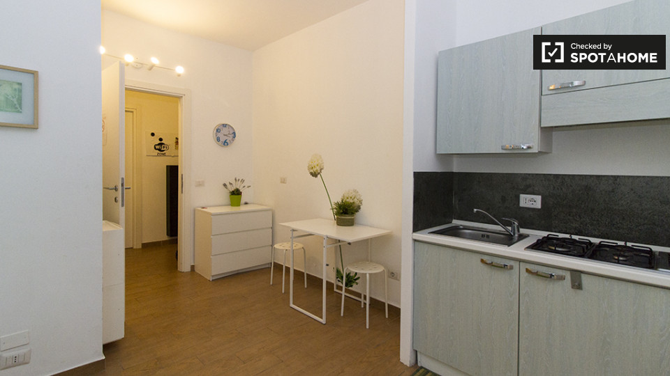 Immagine 4 di Ufficio in affitto  in Via Ravenna a Milano