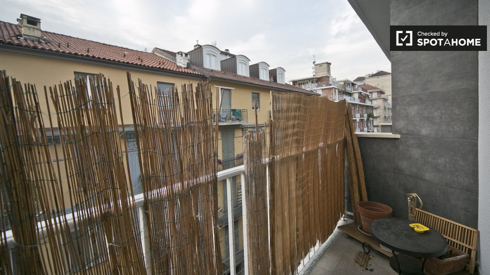 Immagine 15 di Camera condivisa in affitto  in Via Riccardo Sineo a Torino