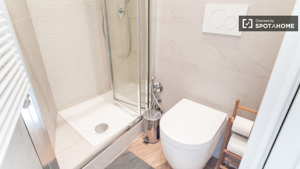 Immagine 15 di Appartamento in affitto  in Via Vespasiano a Roma