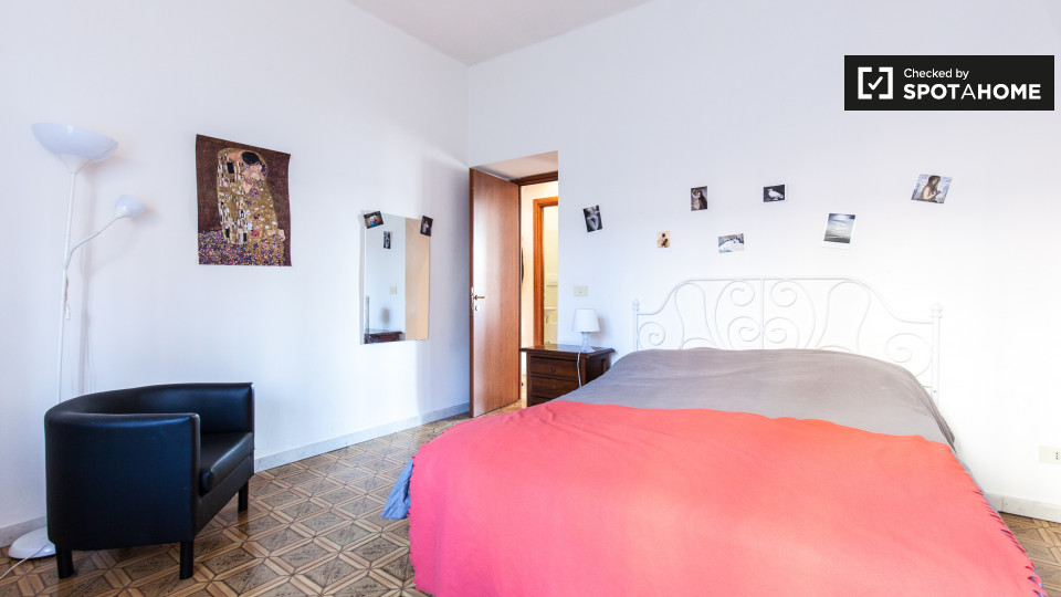 Immagine 10 di Camera condivisa in affitto  in Viale dello Scalo San Lorenzo a Roma