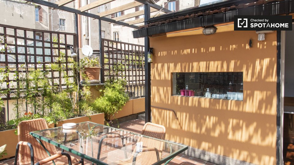 Immagine 7 di Appartamento in affitto  in Via del Pavone a Roma