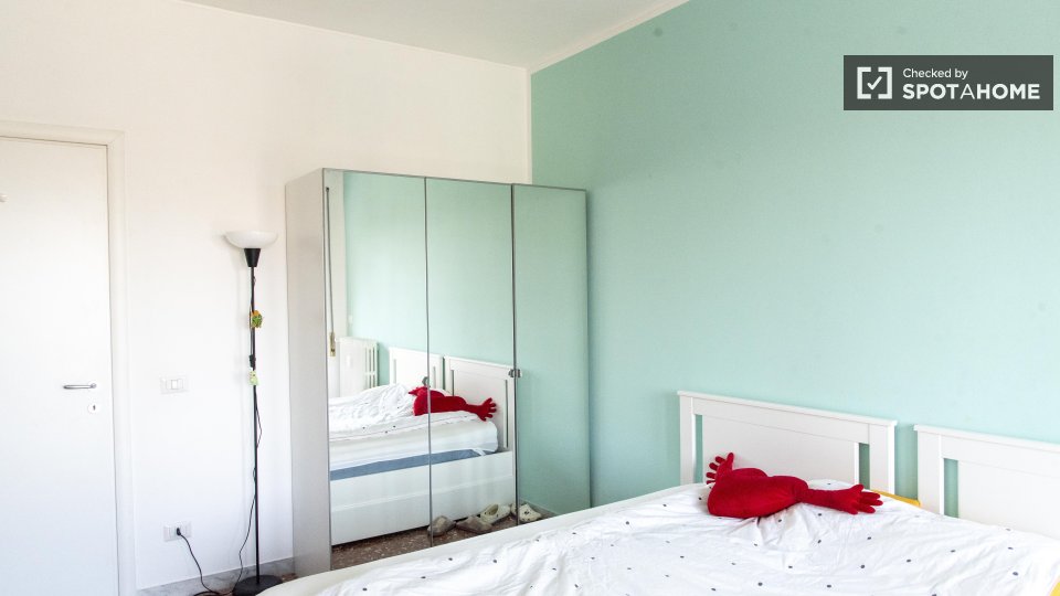 Immagine 5 di Camera condivisa in affitto  in Viale Etiopia a Roma