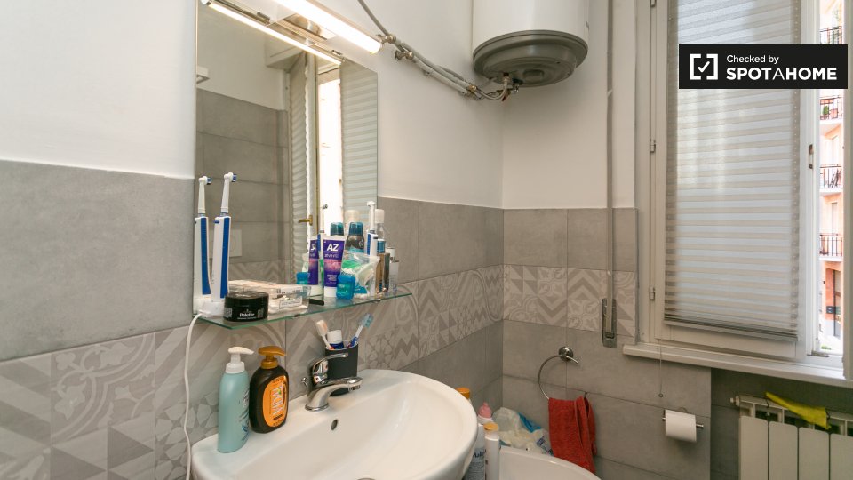 Immagine 18 di Camera condivisa in affitto  in Via Francesco Caracciolo, 20155 Milano MI, Italy a Milano