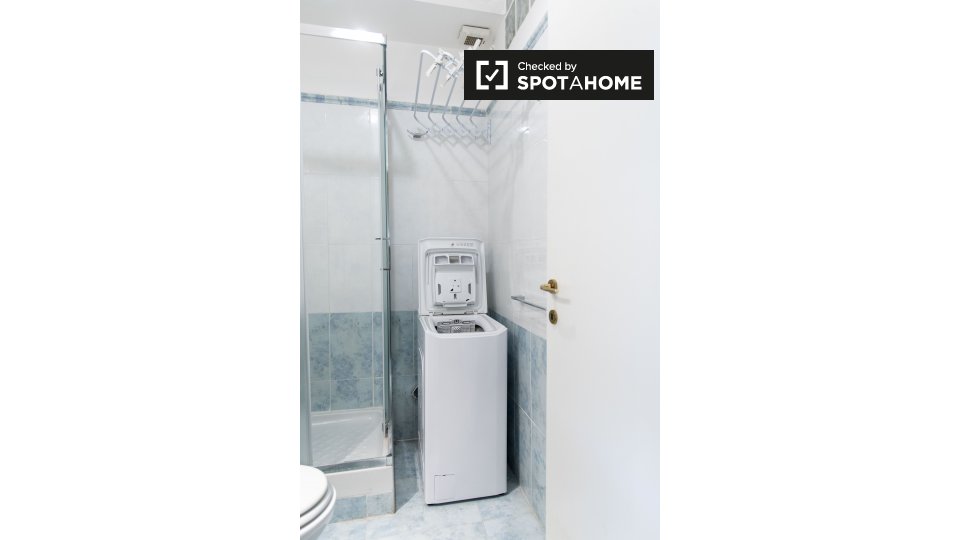 Immagine 6 di Ufficio in affitto  in Circonvallazione Ostiense, 00154 Roma RM, Italy a Roma