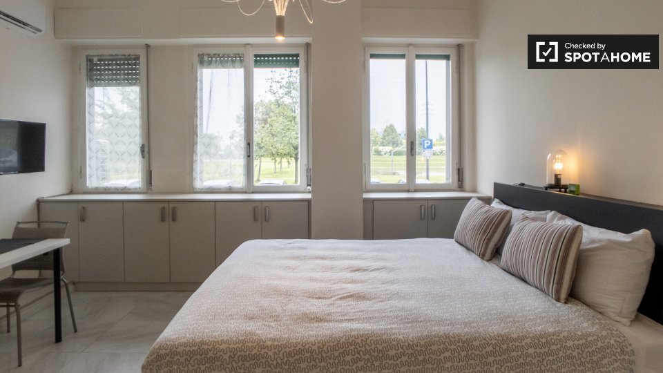 Immagine 3 di Ufficio in affitto  in Via Rogoredo, 20138 Milano MI, Italy a Milano