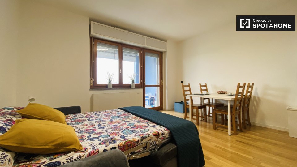 Immagine 3 di Ufficio in affitto  in Via Ugo Tognazzi a Milano