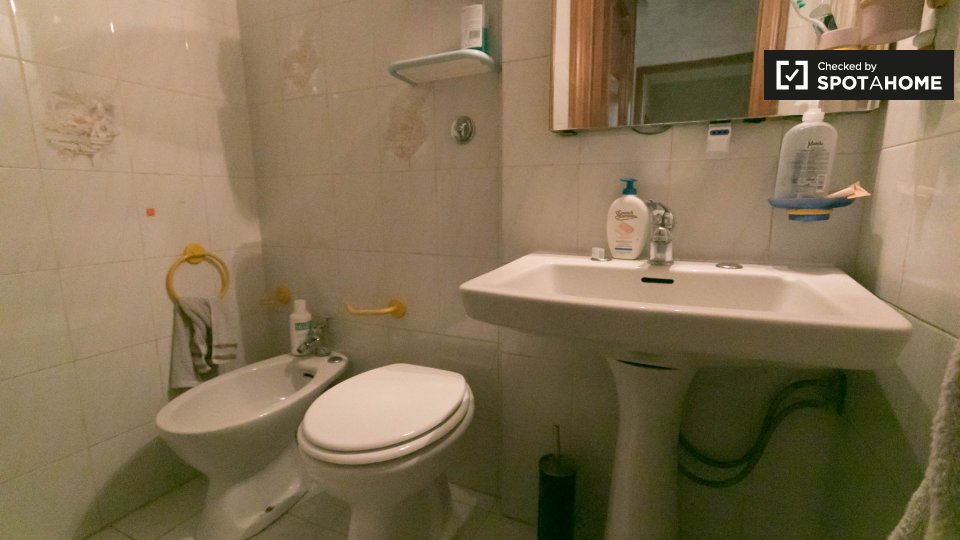 Immagine 11 di Camera condivisa in affitto  in Via delle Cave di Pietralata, 00157 Roma RM, Italy a Roma