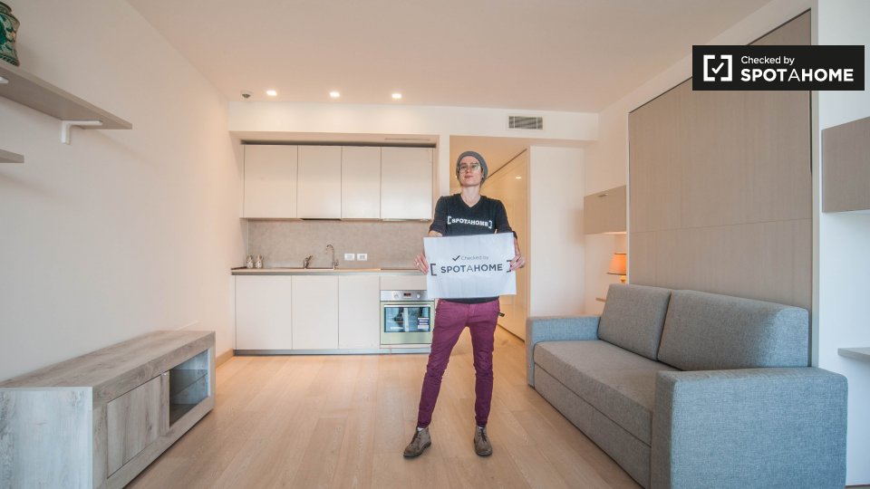 Immagine 12 di Ufficio in affitto  in Viale Giorgio Ribotta a Roma