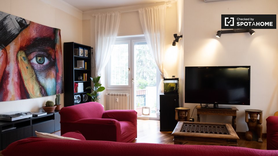 Immagine 14 di Camera condivisa in affitto  in Via Bonaventura Cerretti a Roma