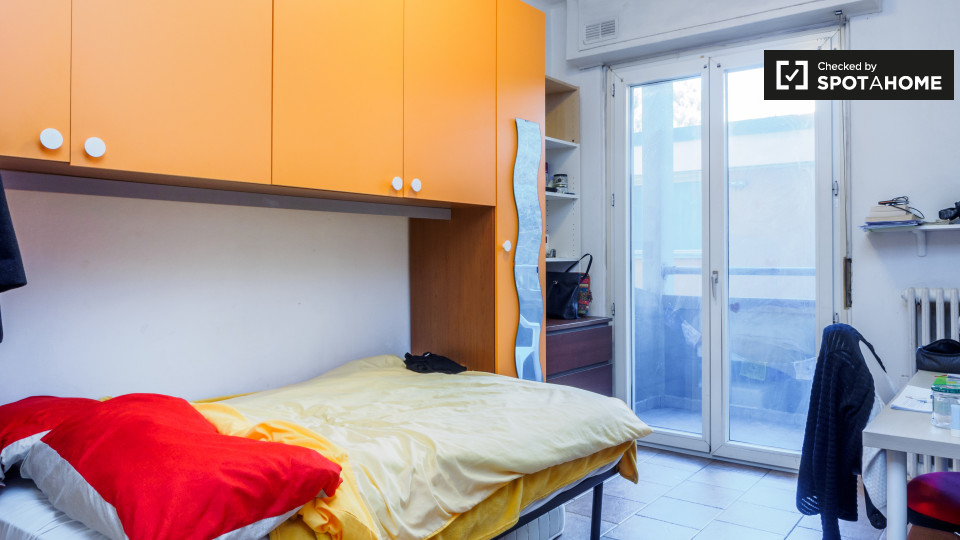 Immagine 12 di Camera condivisa in affitto  in Largo Caccia Dominioni a Milano