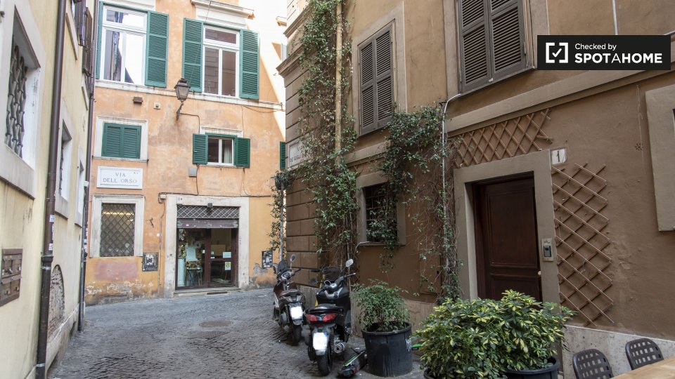 Immagine 19 di Ufficio in affitto  in Via dei Gigli d'Oro a Roma