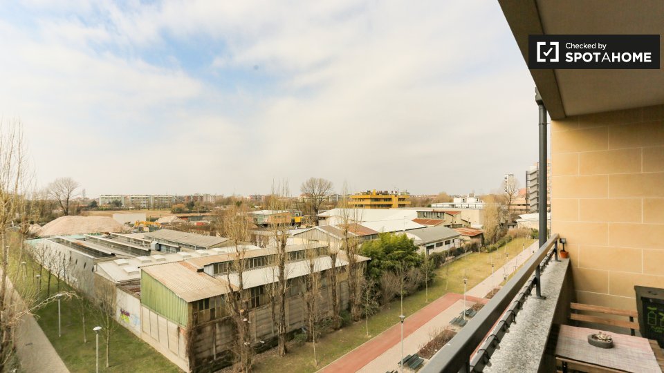 Immagine 10 di Appartamento in affitto  in Via Erice, 20141 Milano MI, Italy a Milano