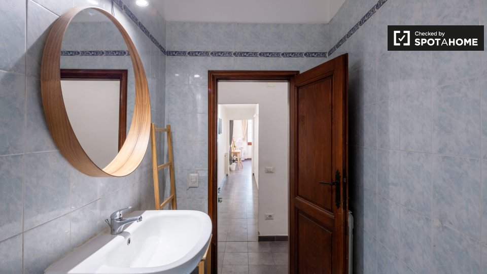 Immagine 14 di Appartamento in affitto  in Borgo Ognissanti a Firenze